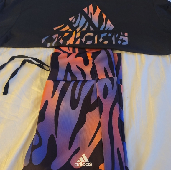 ADIDAS SET - Picture 6 of 6